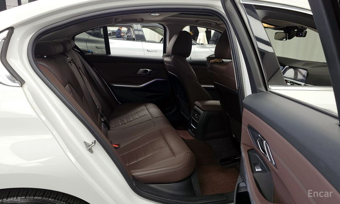 2022 BMW 3 серии VII (G2x) 320i Luxury с пробегом 45 959 км