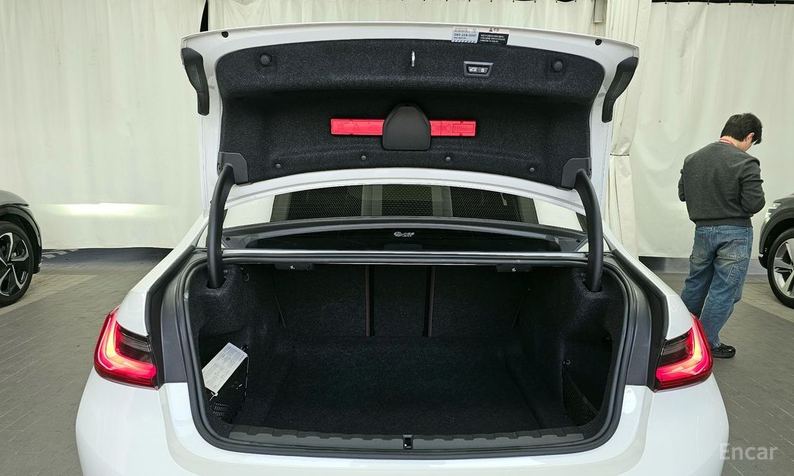 2022 BMW 3 серии VII (G2x) 320i Luxury с пробегом 45 959 км