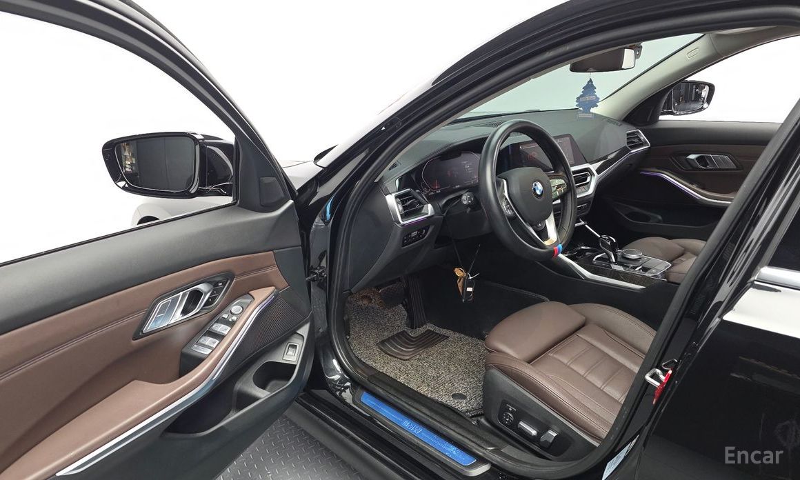 2022 BMW 3 серии VII (G2x) 320d Touring Luxury с пробегом 46 381 км