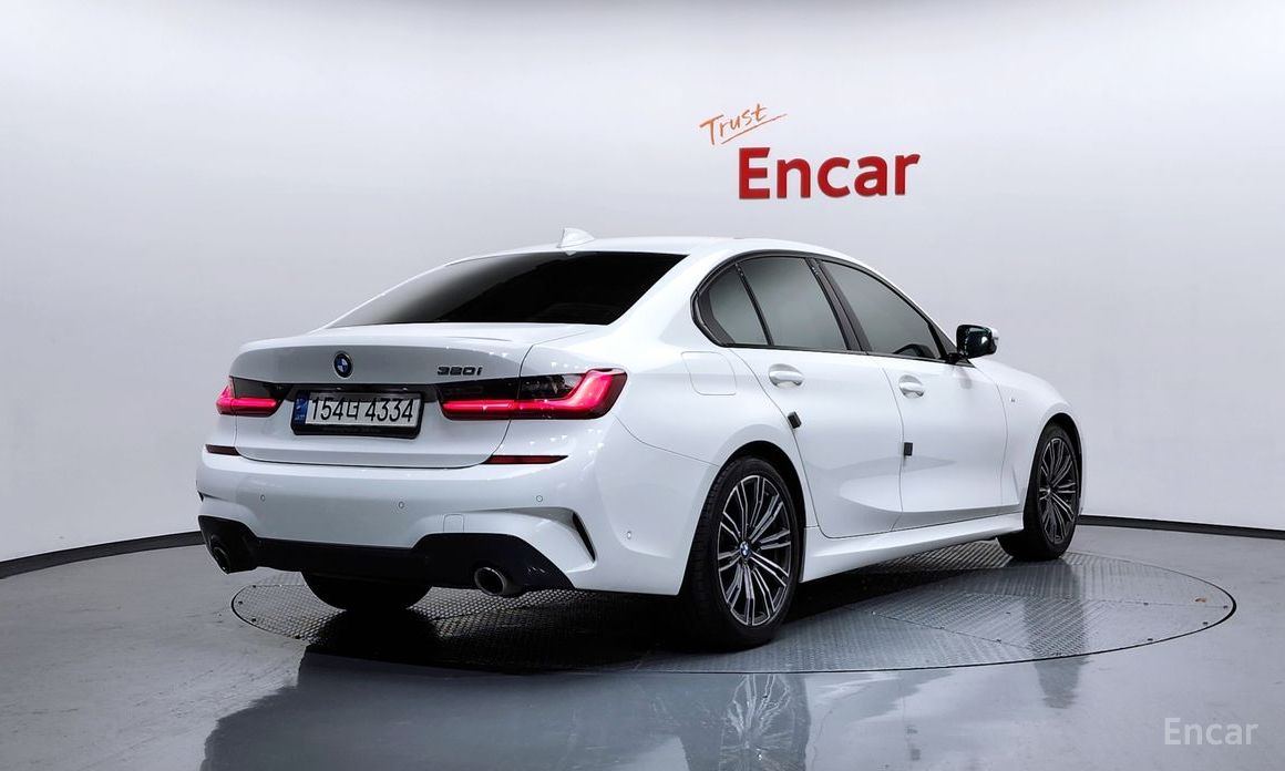 2022 BMW 3 серии VII (G2x) 320i M Sport с пробегом 25 303 км