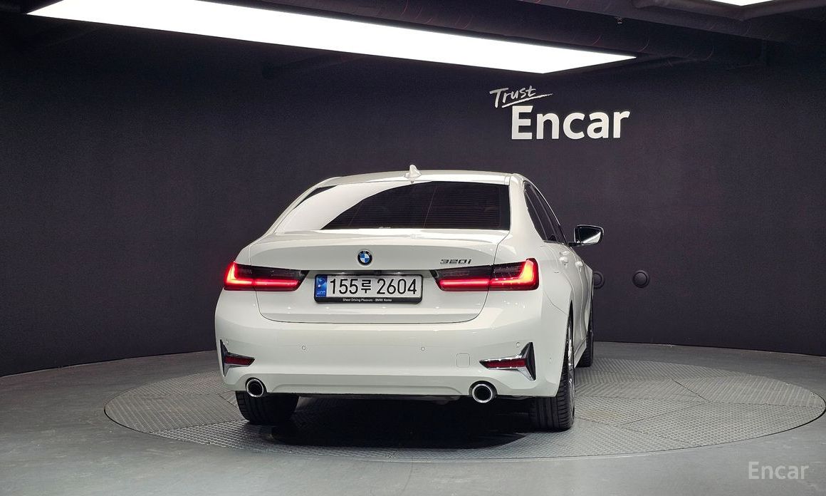 2022 BMW 3 серии VII (G2x) 320i Luxury с пробегом 25 351 км