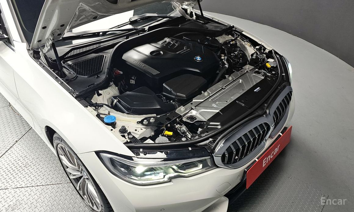 2022 BMW 3 серии VII (G2x) 320i Luxury с пробегом 25 351 км