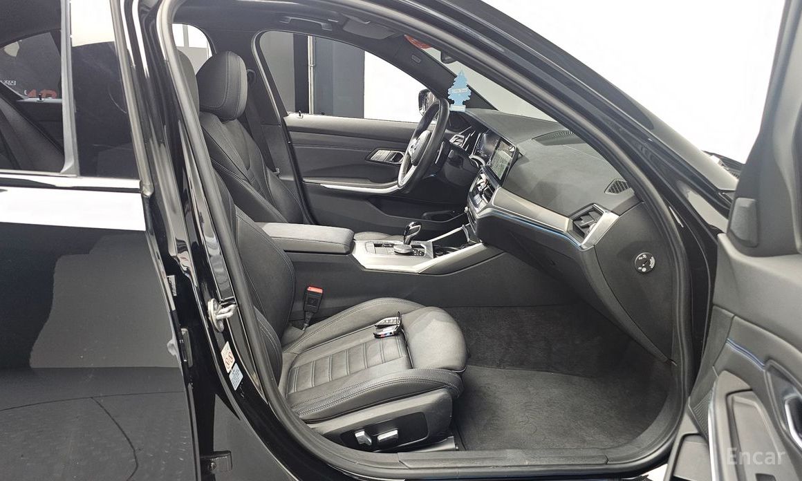 2022 BMW 3 серии VII (G2x) 330e M Sport с пробегом 46 156 км