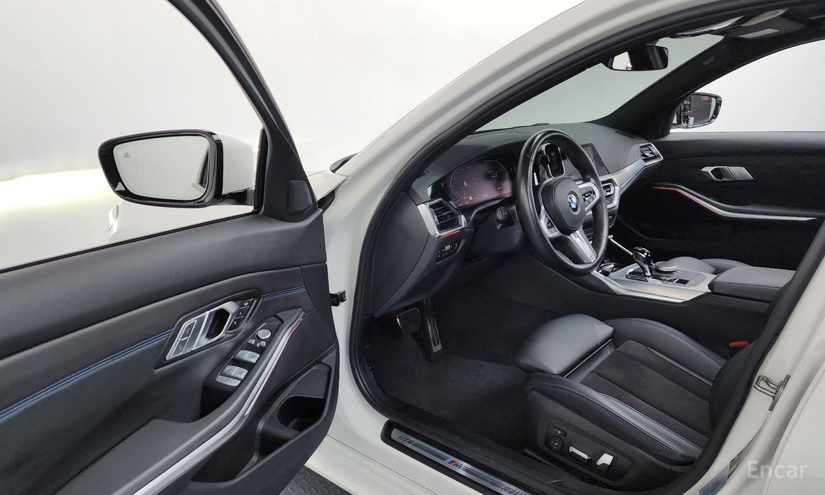 2022 BMW 3 серии VII (G2x) 320i M Sport с пробегом 25 303 км