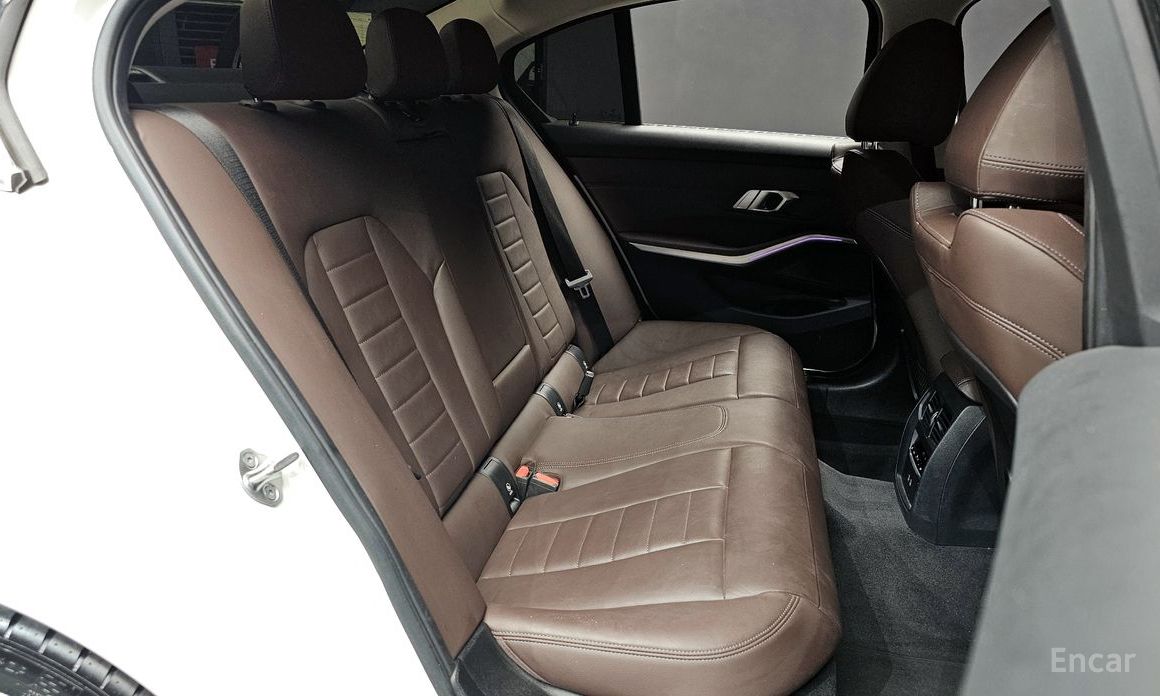 2022 BMW 3 серии VII (G2x) 320i Luxury с пробегом 25 351 км