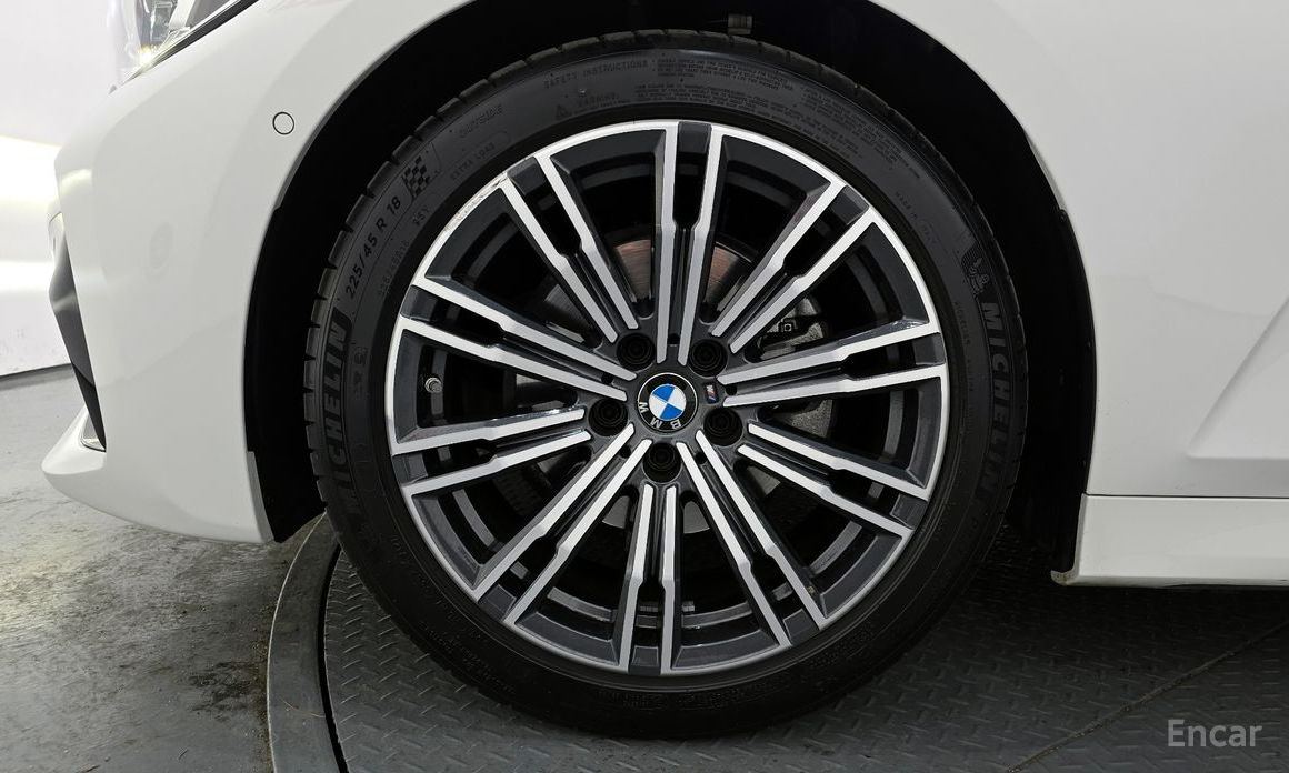 2021 BMW 3 серии VII (G2x) 320i M Sport с пробегом 25 788 км