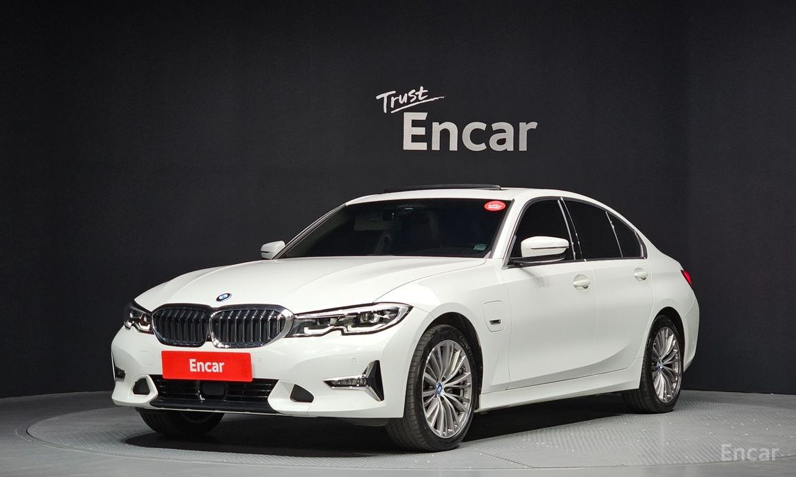 2022 BMW 3 серии VII (G2x) 320e Luxury с пробегом 49 742 км