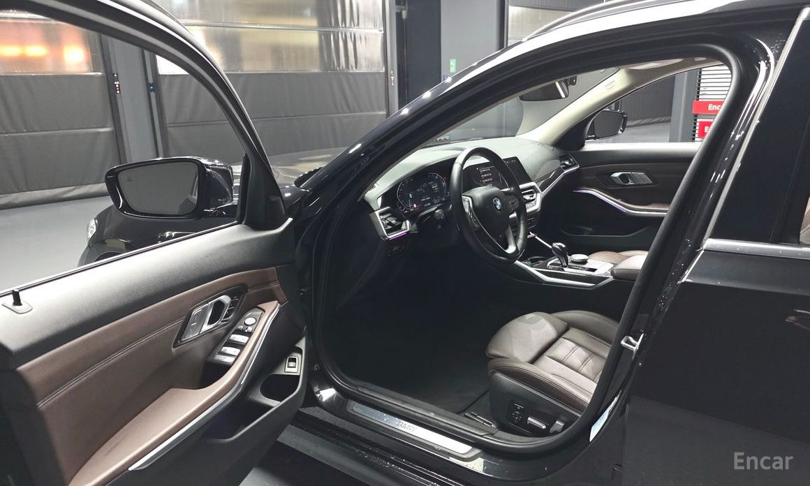 2022 BMW 3 серии VII (G2x) 320i Touring Luxury с пробегом 67 447 км