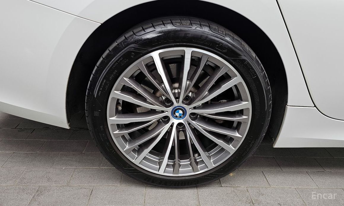 2022 BMW 3 серии VII (G2x) 320e Luxury с пробегом 49 742 км