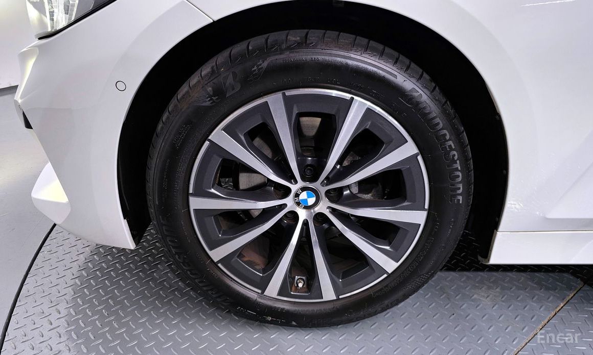 2023 BMW 3 серии VII (G2x) 320d Touring с пробегом 16 958 км