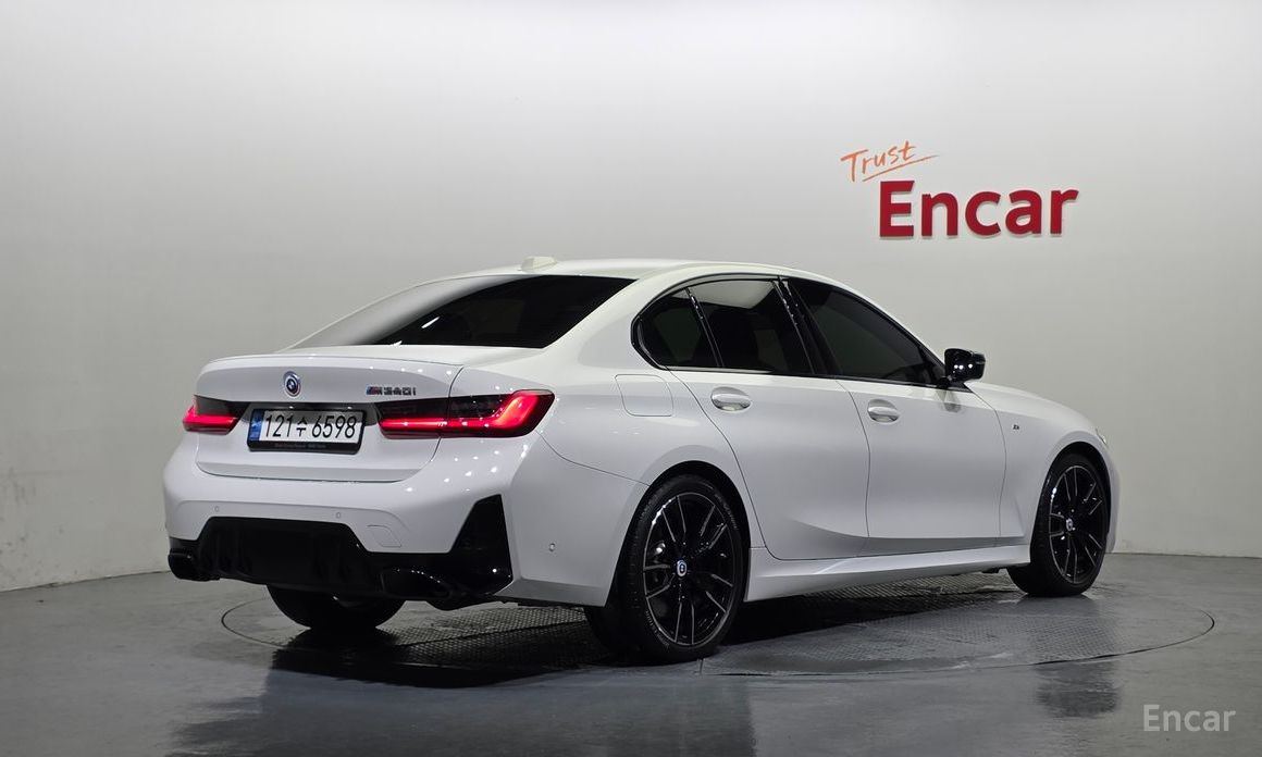 2023 BMW 3 серии VII (G2x) M340i с пробегом 32 784 км