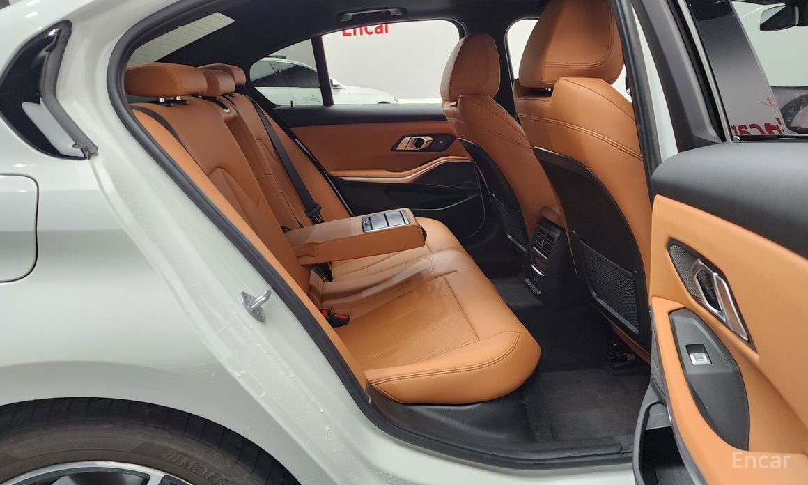 2023 BMW 3 серии VII (G2x) 320i M Sport с пробегом 8 672 км