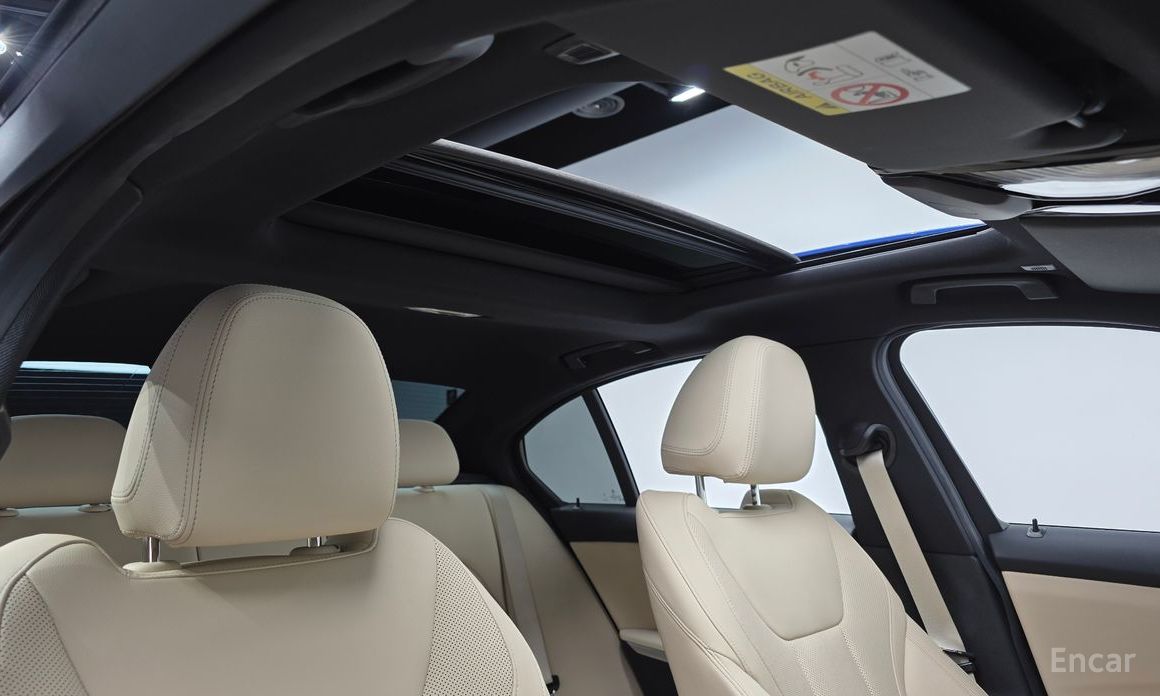 2022 BMW 3 серии VII (G2x) 320i M Sport с пробегом 14 351 км
