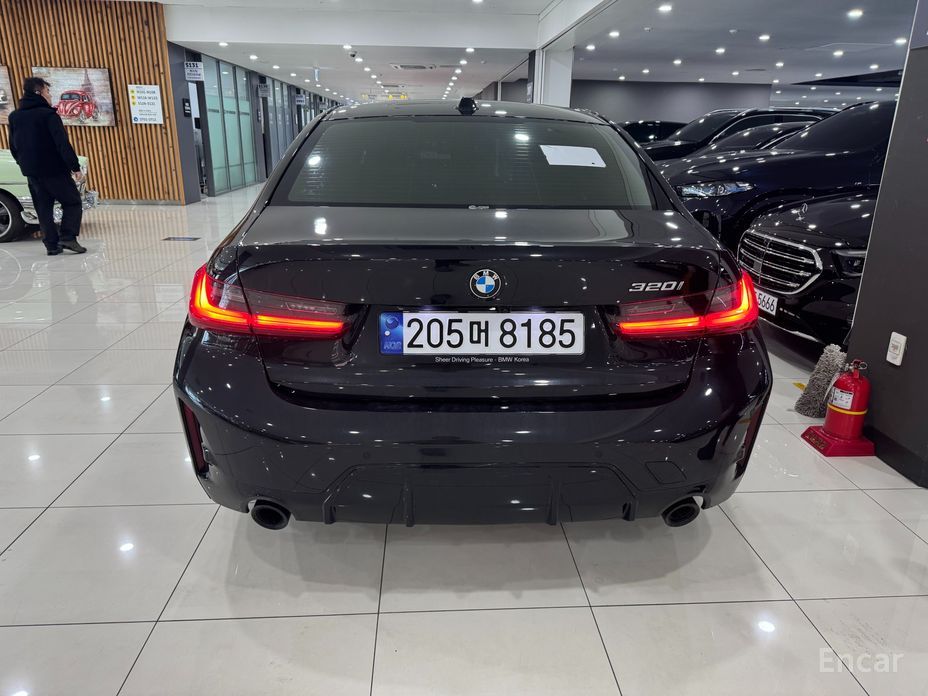 2023 BMW 3 серии VII (G2x) 320i M Sport с пробегом 19 858 км