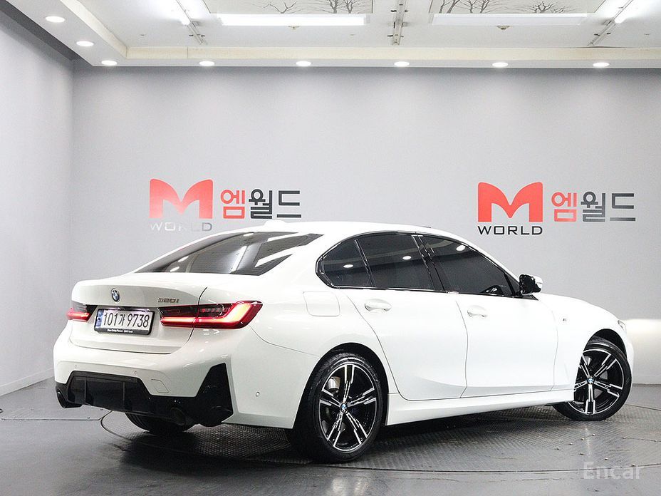 2023 BMW 3 серии VII (G2x) 320i M Sport с пробегом 23 936 км