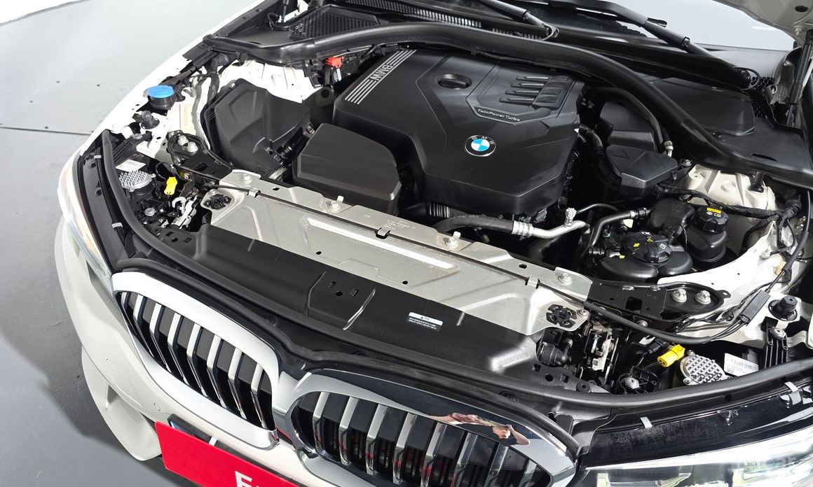 2022 BMW 3 серии VII (G2x) 320i Luxury с пробегом 65 312 км