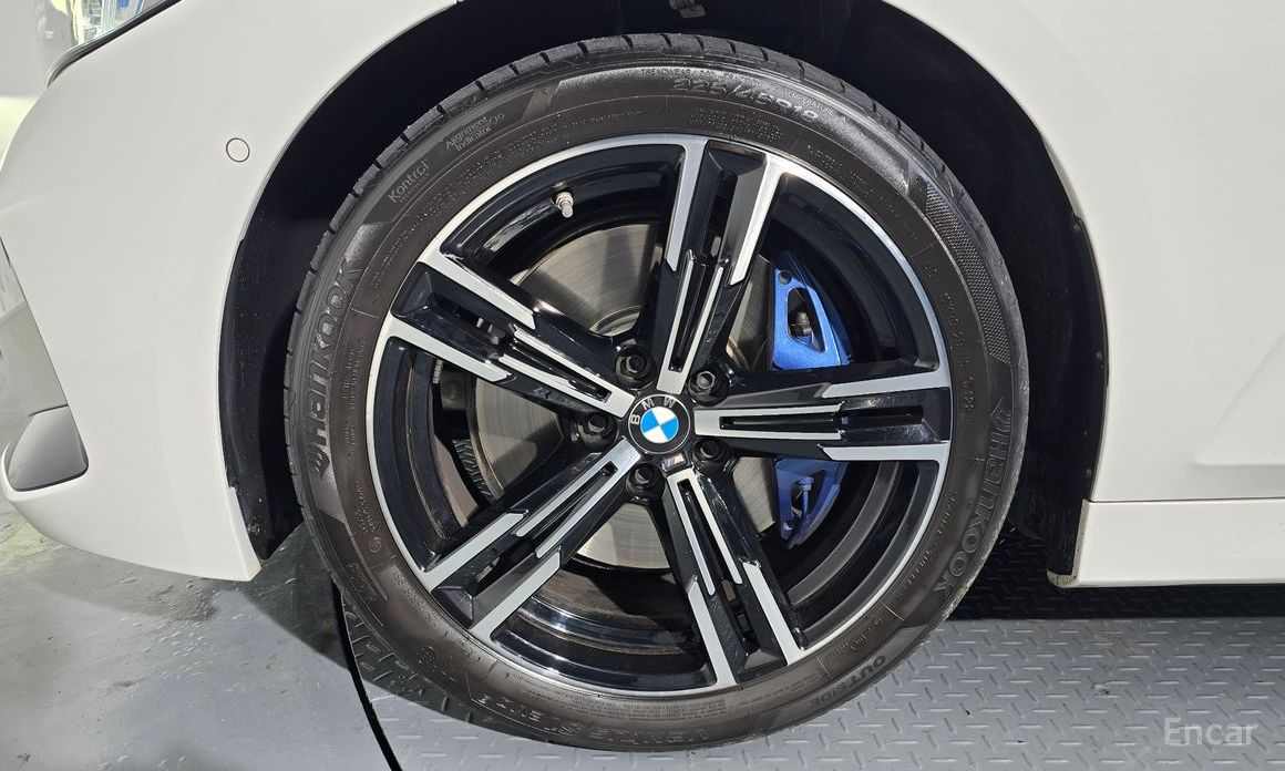 2023 BMW 3 серии VII (G2x) 320i M Sport с пробегом 25 876 км