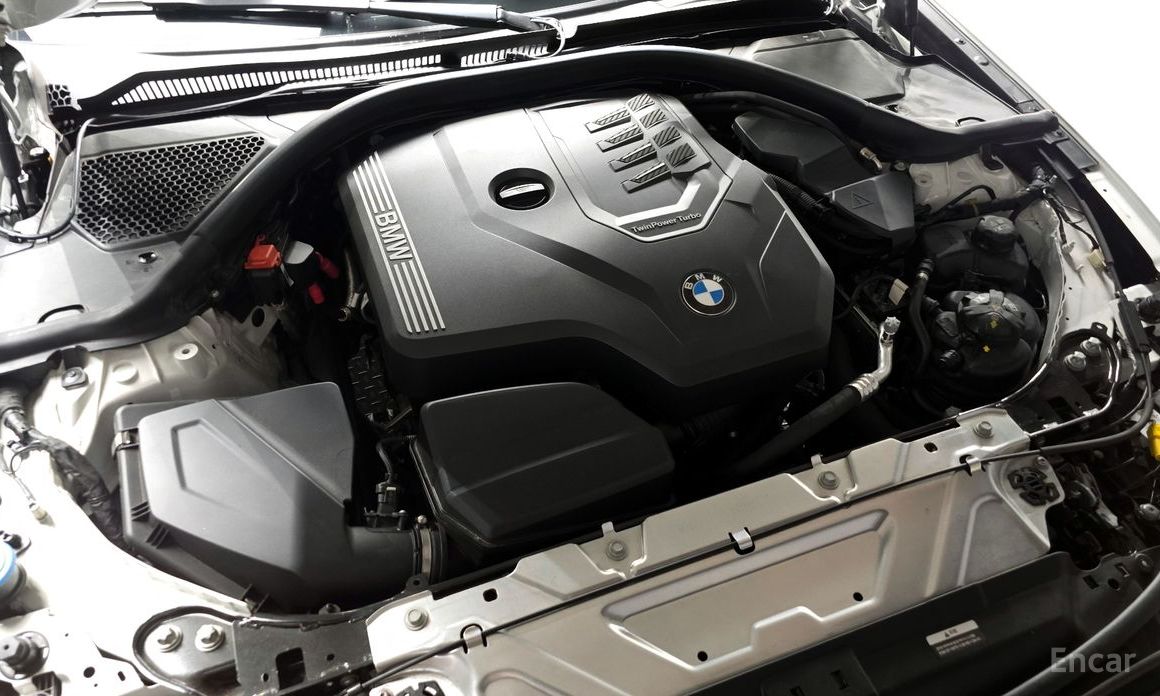 2023 BMW 3 серии VII (G2x) 320i M Sport с пробегом 12 700 км