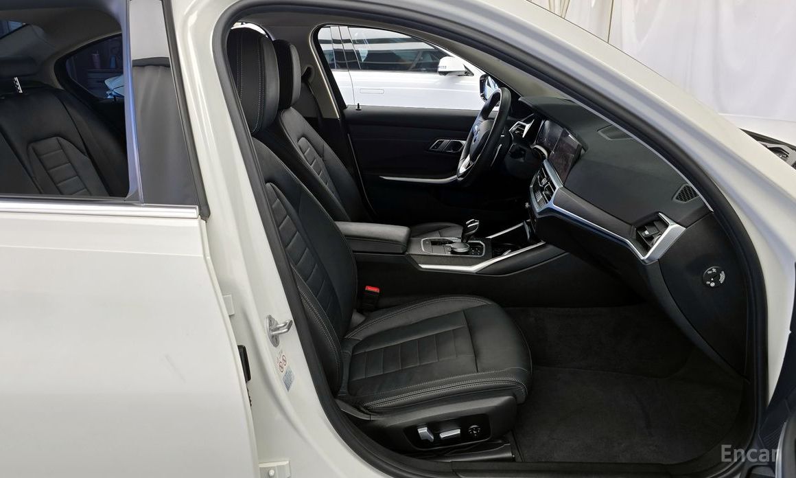 2021 BMW 3 серии VII (G2x) 330e Luxury с пробегом 47 989 км