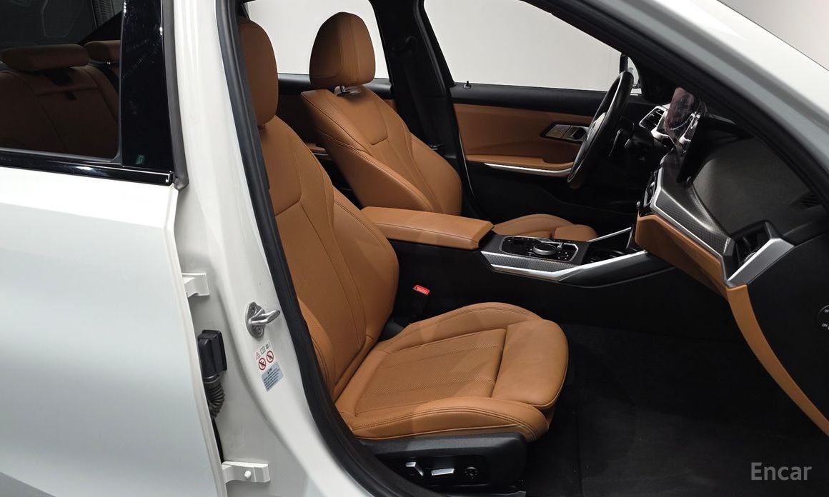 2023 BMW 3 серии VII (G2x) 320i M Sport с пробегом 17 965 км