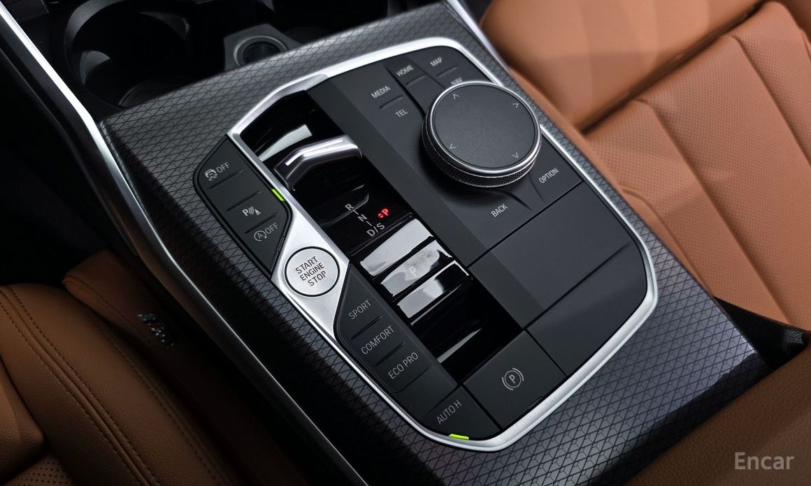 2023 BMW 3 серии VII (G2x) 320i M Sport с пробегом 12 700 км