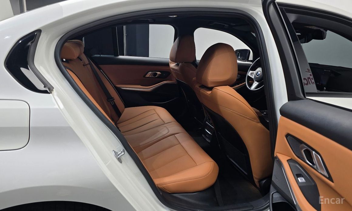 2023 BMW 3 серии VII (G2x) 320i M Sport с пробегом 25 876 км