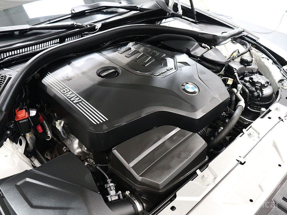 2023 BMW 3 серии VII (G2x) 320i M Sport с пробегом 23 936 км