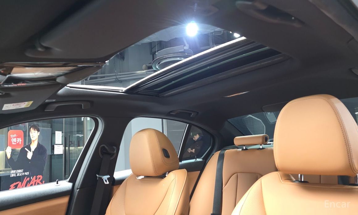 2023 BMW 3 серии VII (G2x) 320i M Sport с пробегом 17 965 км