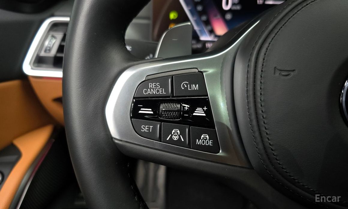 2023 BMW 3 серии VII (G2x) 320i M Sport с пробегом 12 700 км