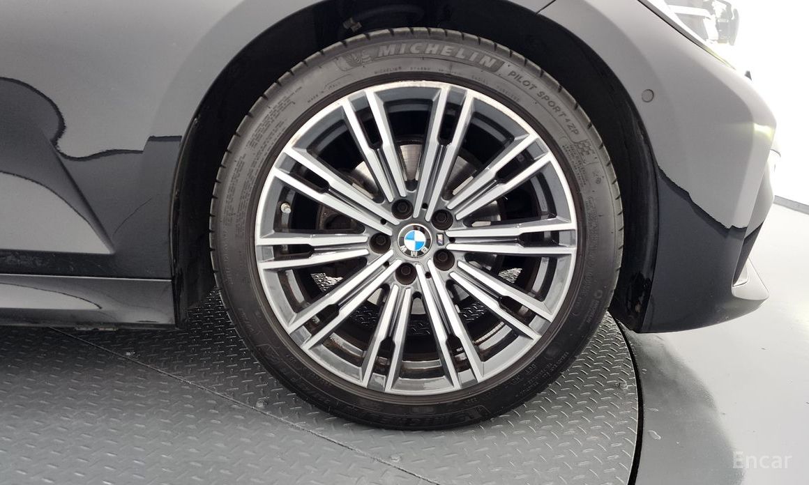 2022 BMW 3 серии VII (G2x) 320i M Sport с пробегом 49 206 км