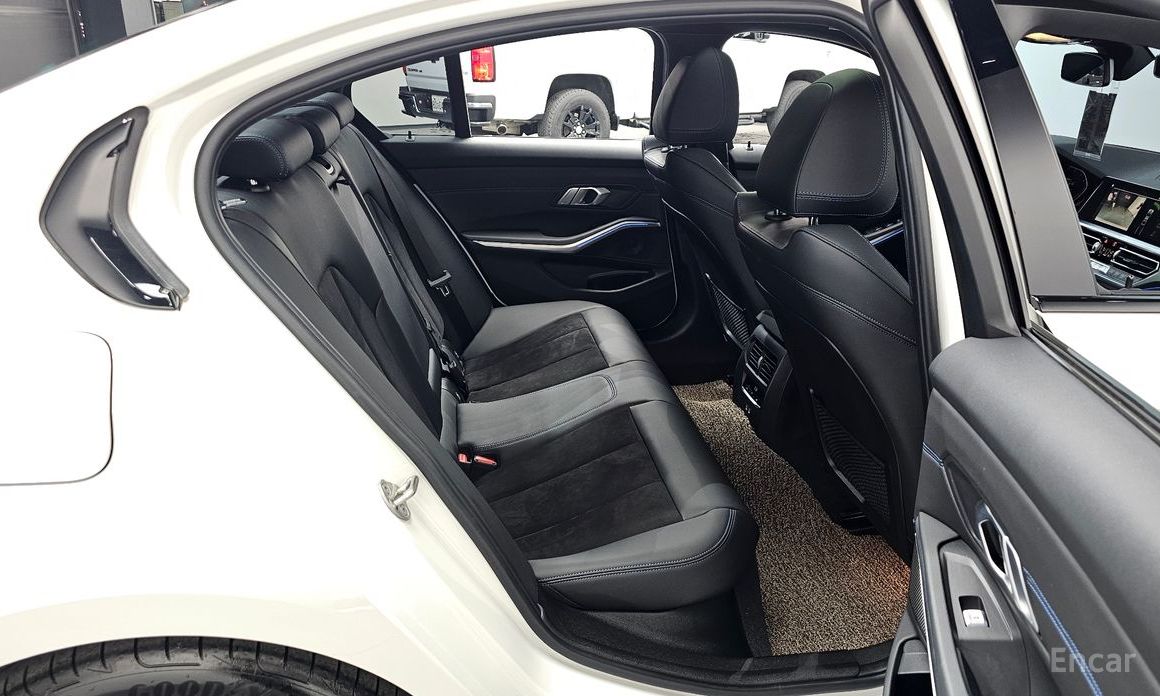 2021 BMW 3 серии VII (G2x) 320i M Sport с пробегом 30 340 км