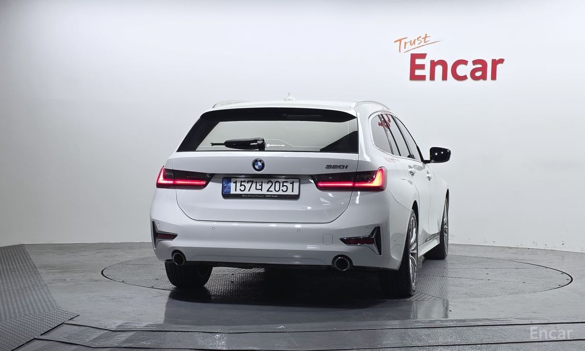2021 BMW 3 серии VII (G2x) 320i Touring Luxury с пробегом 61 013 км