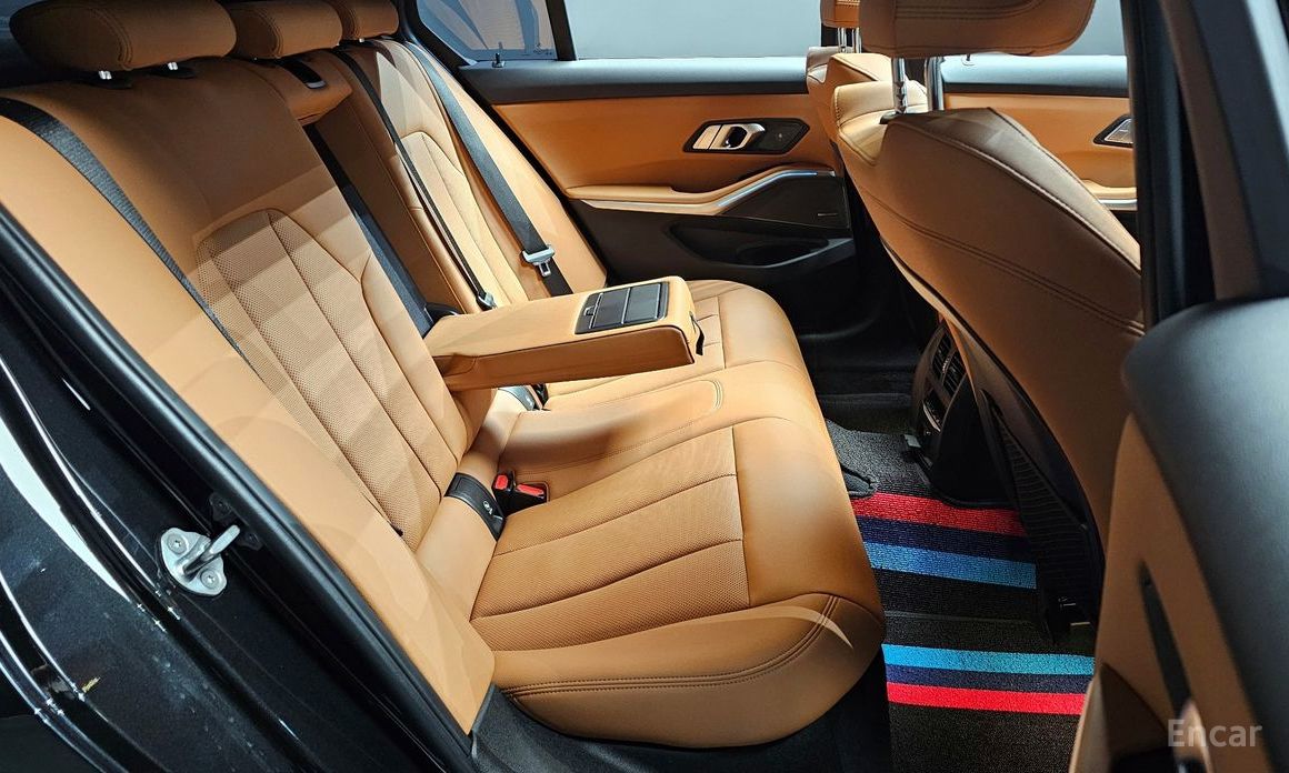 2023 BMW 3 серии VII (G2x) 320i M Sport с пробегом 36 471 км