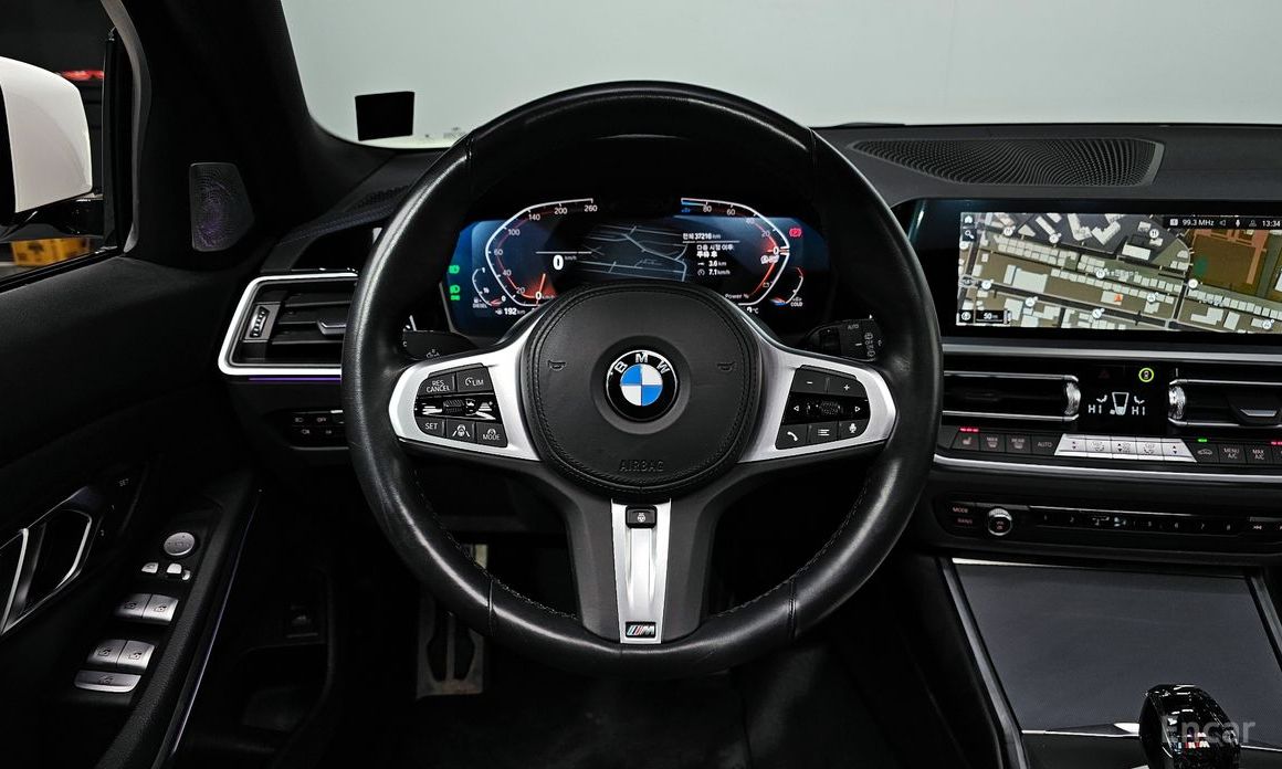 2022 BMW 3 серии VII (G2x) 320d Touring M Sport с пробегом 37 216 км