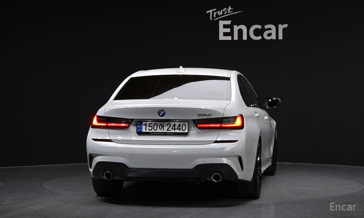 2022 BMW 3 серии VII (G2x) 320i M Sport с пробегом 35 391 км