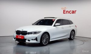 2022 BMW 3 серии VII (G2x) 320d Touring Luxury с пробегом 49 141 км
