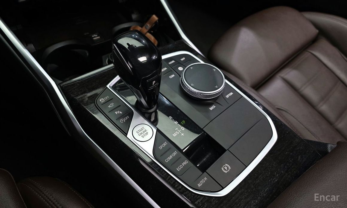 2021 BMW 3 серии VII (G2x) 320i Touring Luxury с пробегом 61 013 км