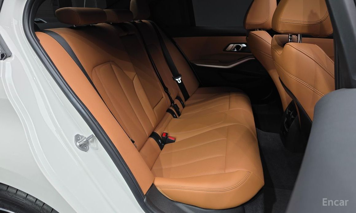 2023 BMW 3 серии VII (G2x) 320i M Sport с пробегом 20 008 км