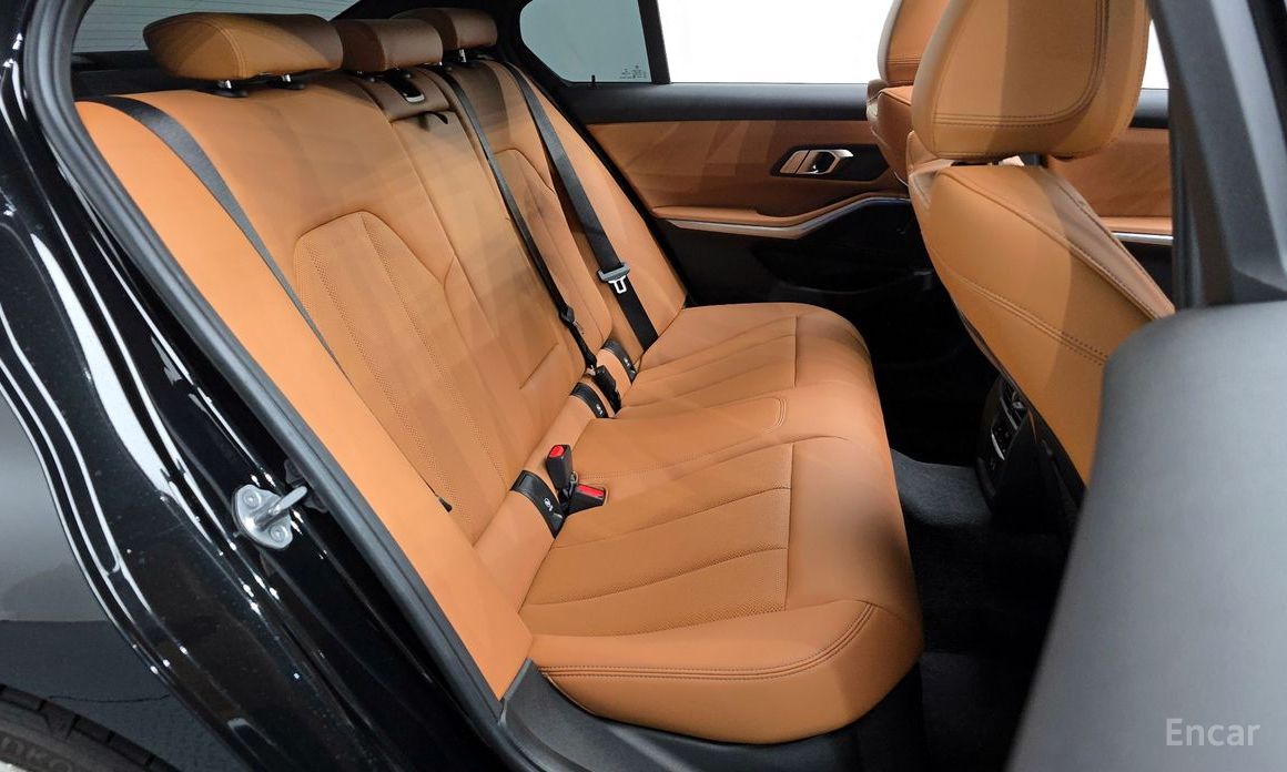 2023 BMW 3 серии VII (G2x) 320i M Sport с пробегом 42 048 км