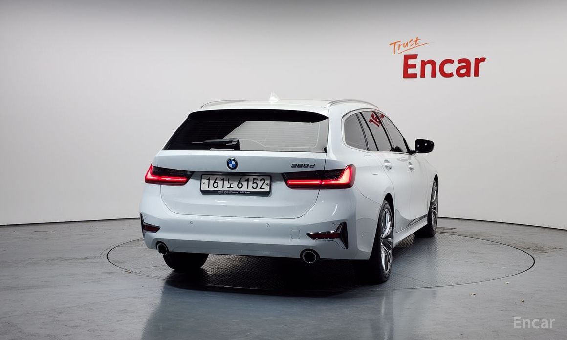 2022 BMW 3 серии VII (G2x) 320d Touring Luxury с пробегом 49 141 км