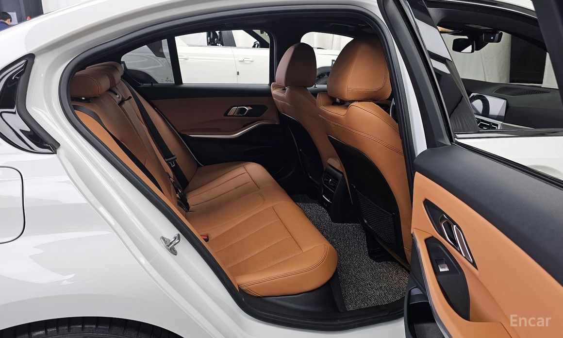 2022 BMW 3 серии VII (G2x) 320i M Sport с пробегом 20 496 км