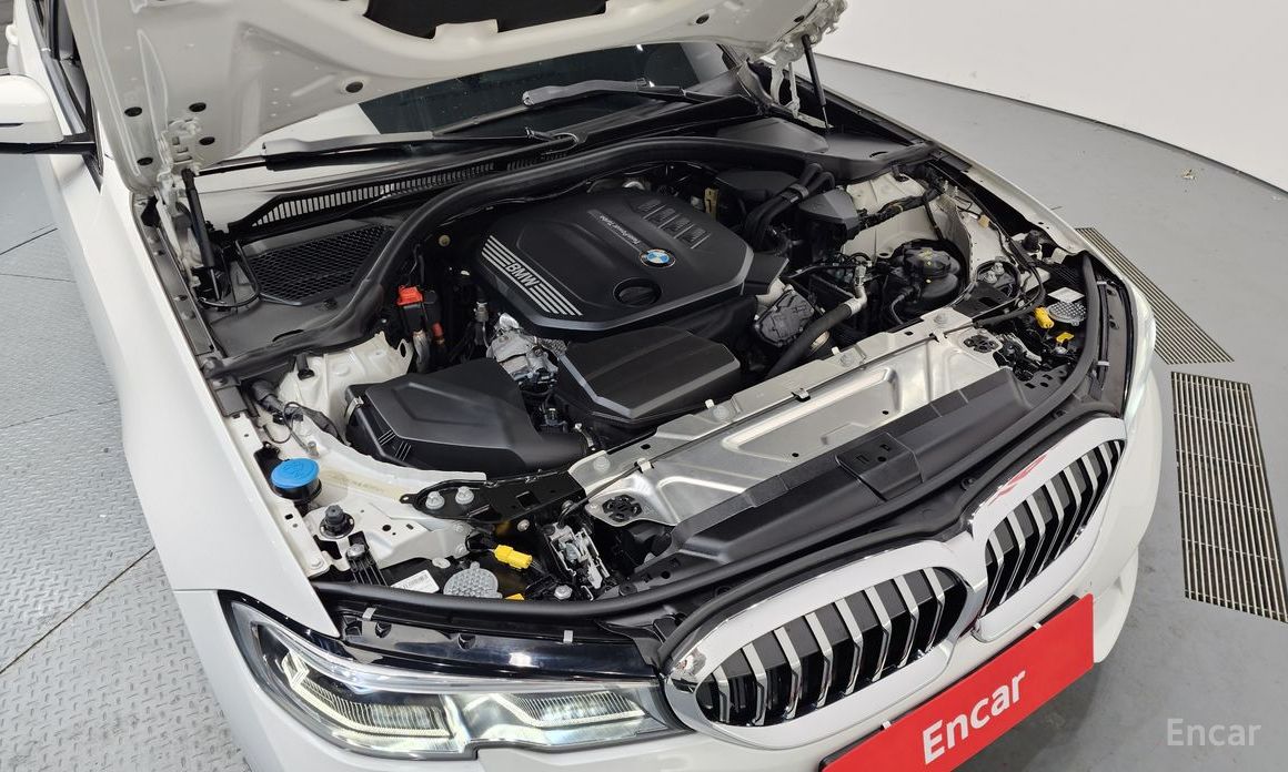 2022 BMW 3 серии VII (G2x) 320d Touring Luxury с пробегом 49 141 км