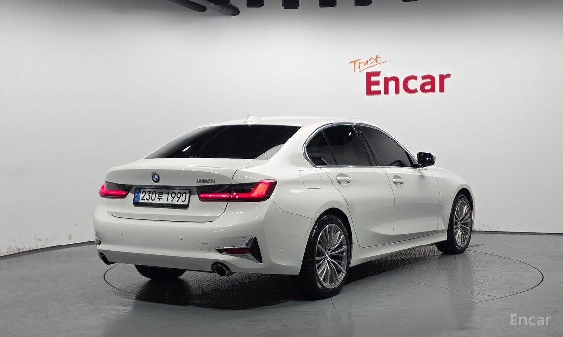 2022 BMW 3 серии VII (G2x) 320i Luxury с пробегом 41 376 км
