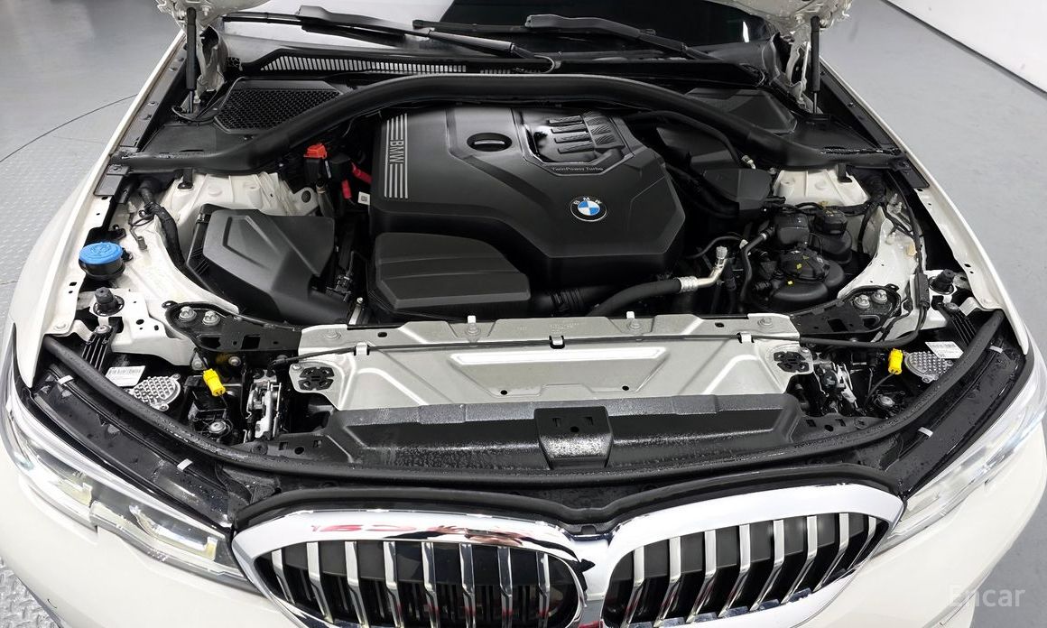 2022 BMW 3 серии VII (G2x) 320i Luxury с пробегом 41 376 км