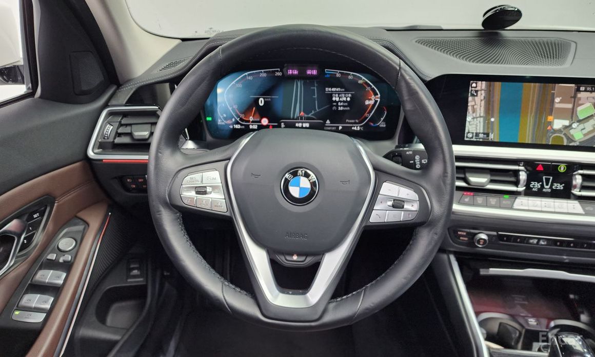 2022 BMW 3 серии VII (G2x) 320d Touring Luxury с пробегом 49 141 км