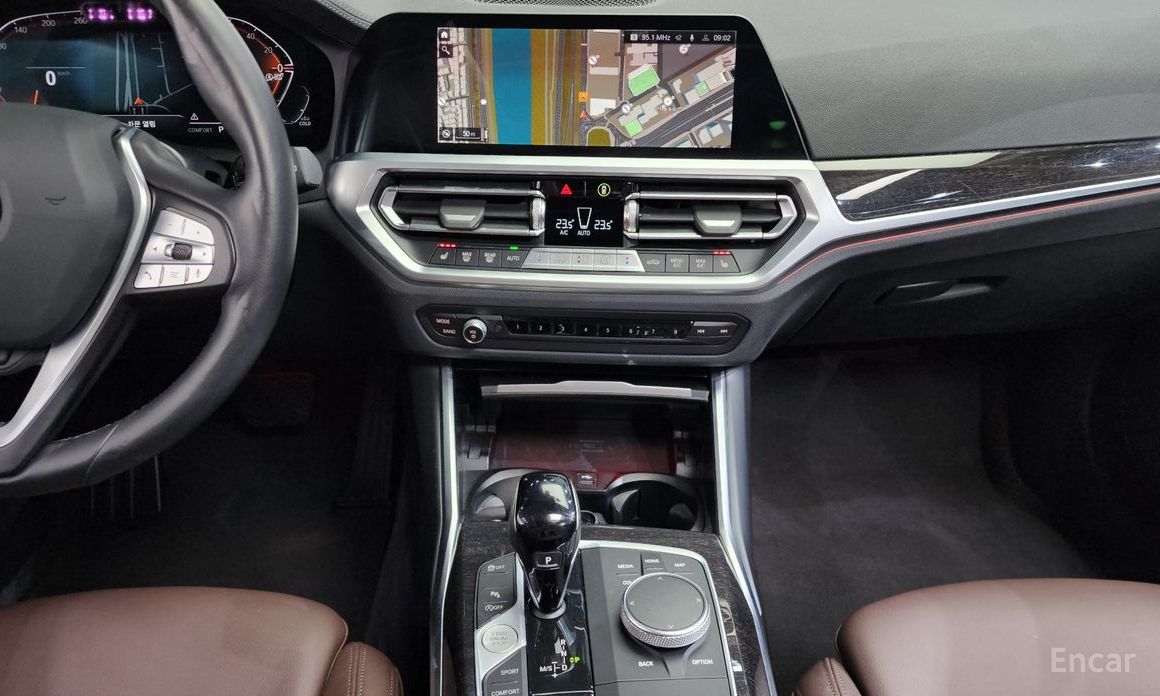 2022 BMW 3 серии VII (G2x) 320d Touring Luxury с пробегом 49 141 км