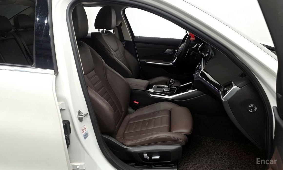 2022 BMW 3 серии VII (G2x) 320i Luxury с пробегом 41 376 км