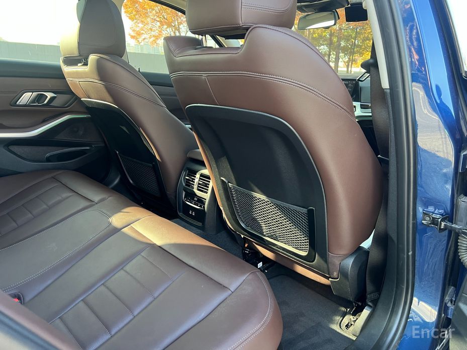 2022 BMW 3 серии VII (G2x) 320i Luxury с пробегом 39 011 км