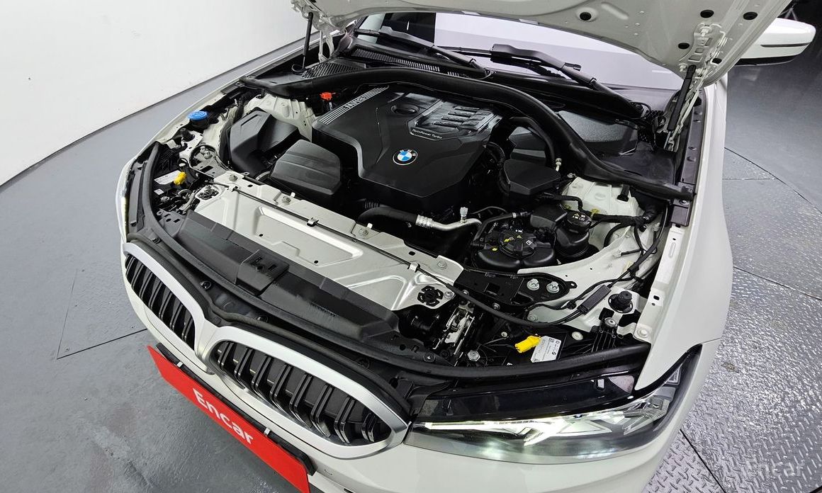 2023 BMW 3 серии VII (G2x) 320i Touring с пробегом 33 920 км