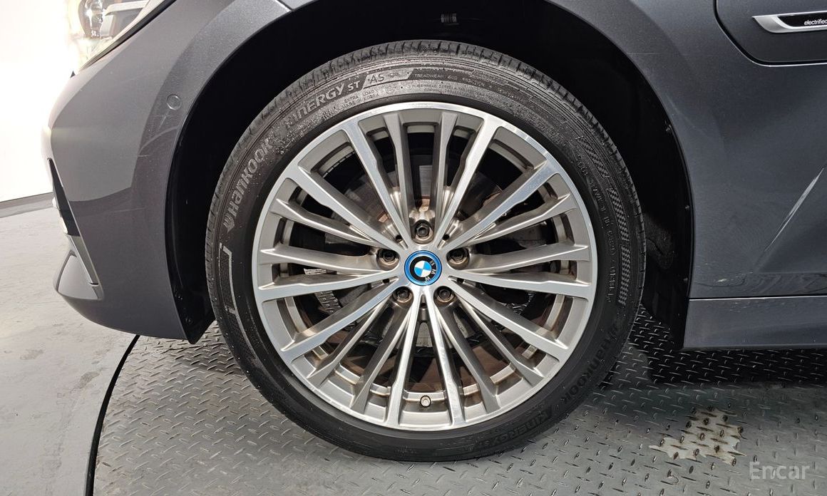 2022 BMW 3 серии VII (G2x) 320e Luxury с пробегом 69 425 км
